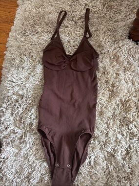 Brown Ribbed Snap-Closing Bodysuit